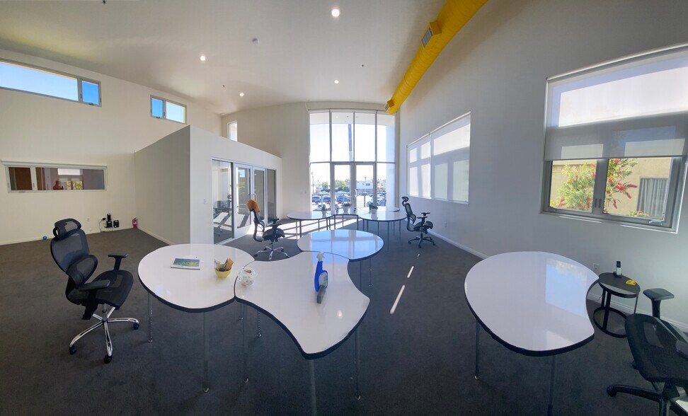 More Photos Of 1347 19th St, Santa Monica Loft Creative Space For Lease