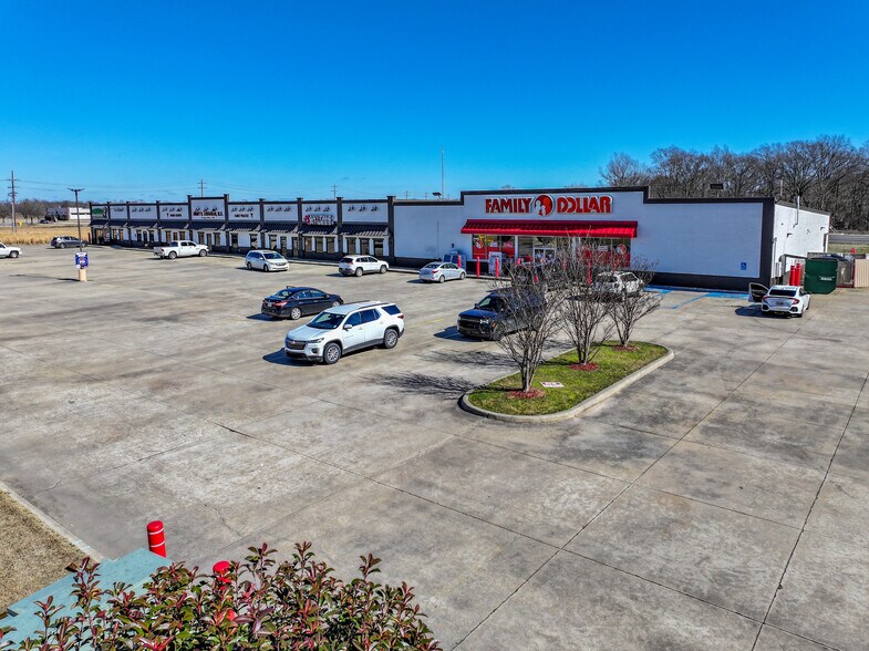 Primary Photo Of 8950 US-165, Sterlington Storefront For Sale