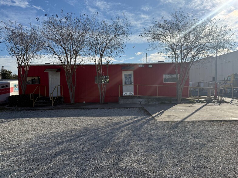 More Photos Of 1109 N Semoran Blvd, Orlando Land For Lease