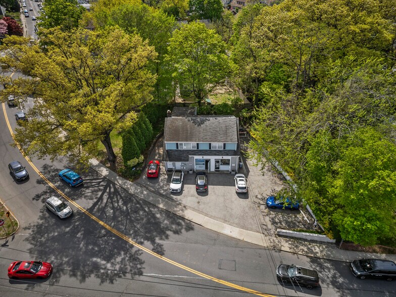 More Photos Of 324 Mount Pleasant Ave, Mamaroneck Storefront Retail Office For Lease