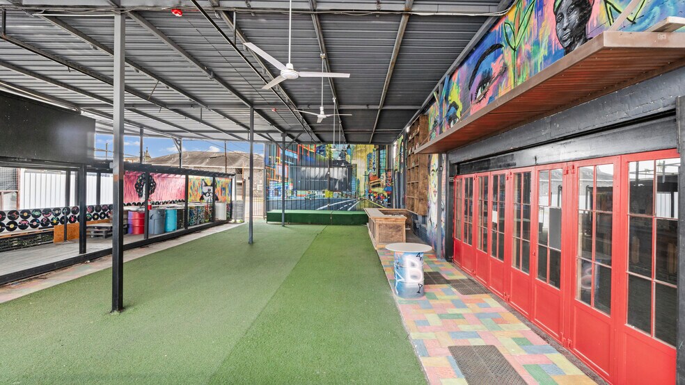 More Photos Of 407 17th st, McAllen Sports And Entertainment For Sale