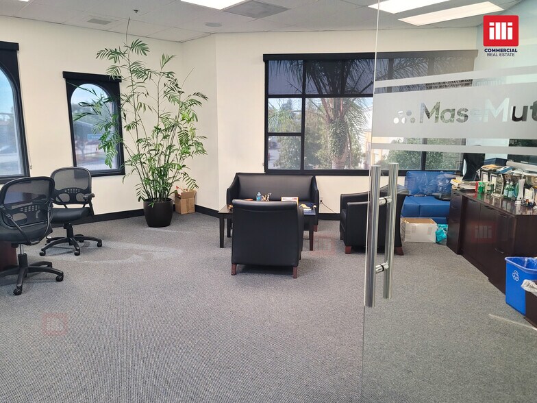 More Photos Of 1045 W Huntington Dr, Arcadia Bank For Lease