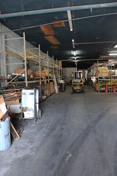 More Photos Of 319 Main Ave W, Twin Falls Storefront For Sale