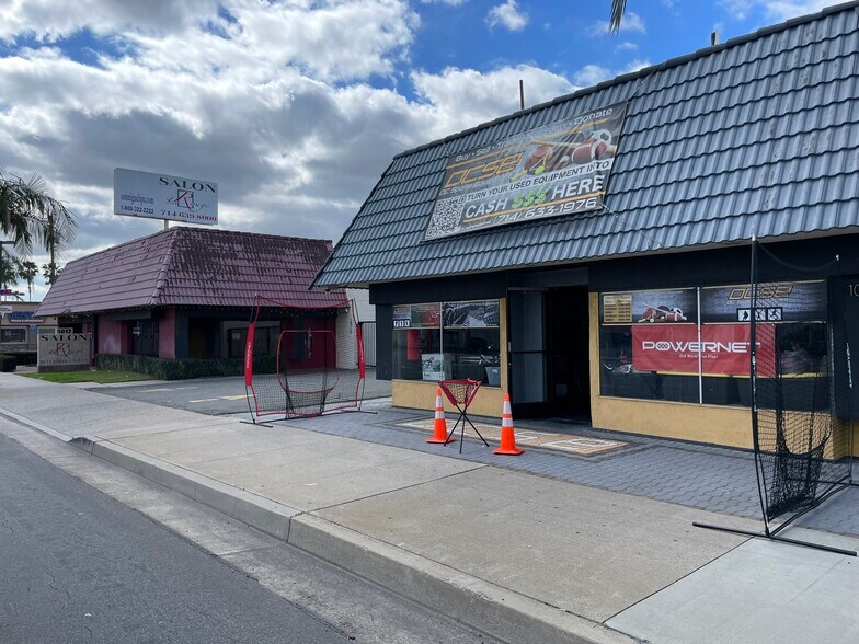 More Photos Of 1012-1016 N Tustin St, Orange Freestanding For Sale