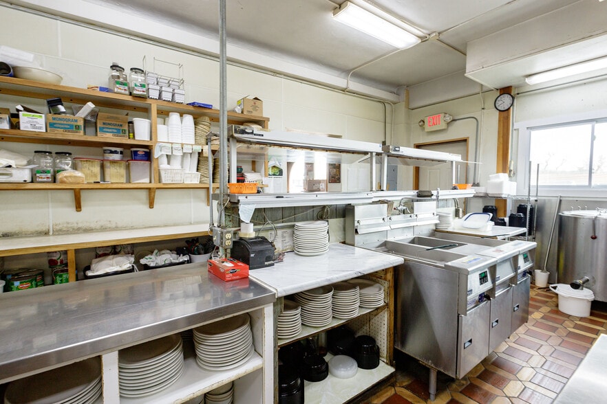 More Photos Of 134 W Lisbon St, Waynesburg Restaurant For Sale