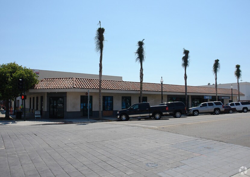 More Photos Of 200-240 W 5th St, Oxnard Unknown For Lease