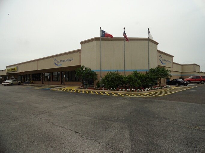 Primary Photo Of 2411-2421 69th St, Galveston Storefront For Lease