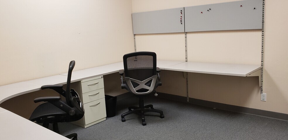 More Photos Of 1580 Gilbreth Rd, Burlingame Research And Development For Lease