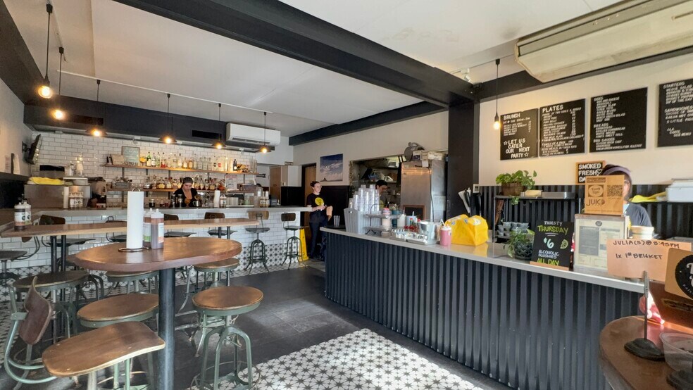 More Photos Of 767 Kailua Rd, Kailua Freestanding For Lease