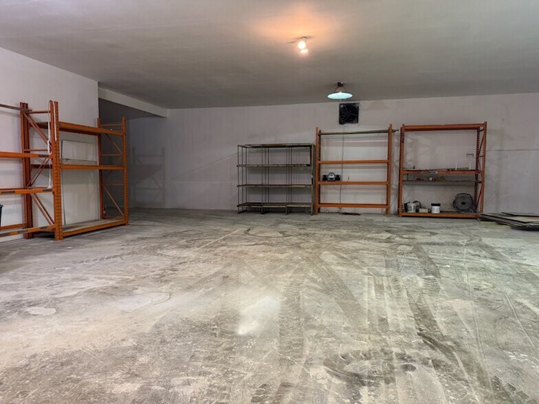 More Photos Of 1415 Cleveland Ave SW, Roanoke Warehouse For Lease