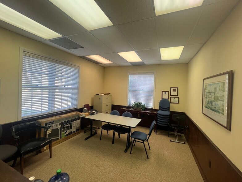 More Photos Of 239 N Edgeworth St, Greensboro Office For Sale