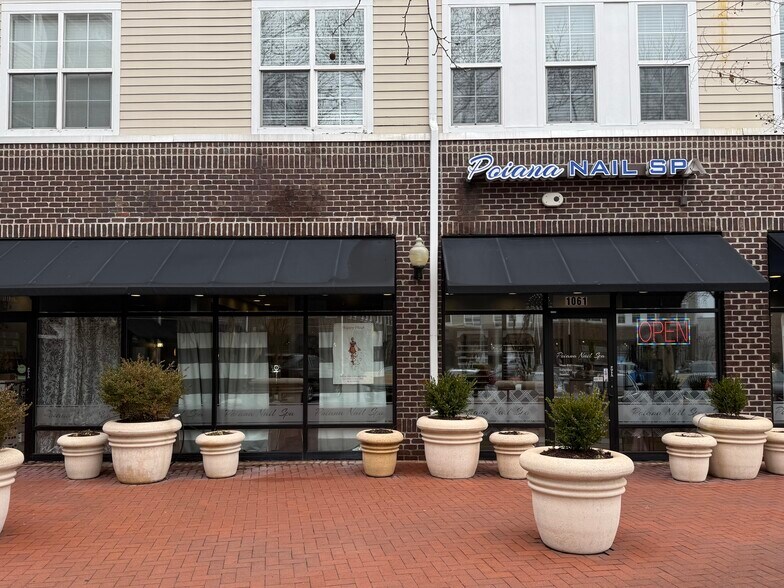 More Photos Of 1901 West St, Annapolis Apartments For Lease