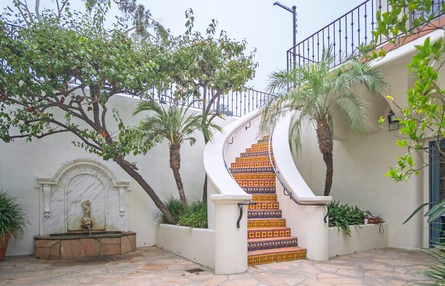 More Photos Of 1165 Coast Village Rd, Montecito Office For Lease