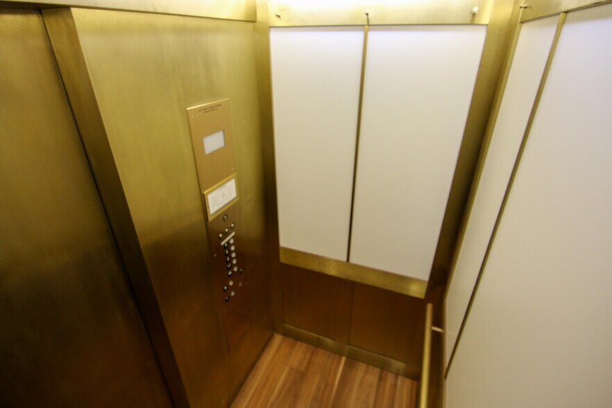 More Photos Of 345 W Portal Ave, San Francisco Medical For Sale