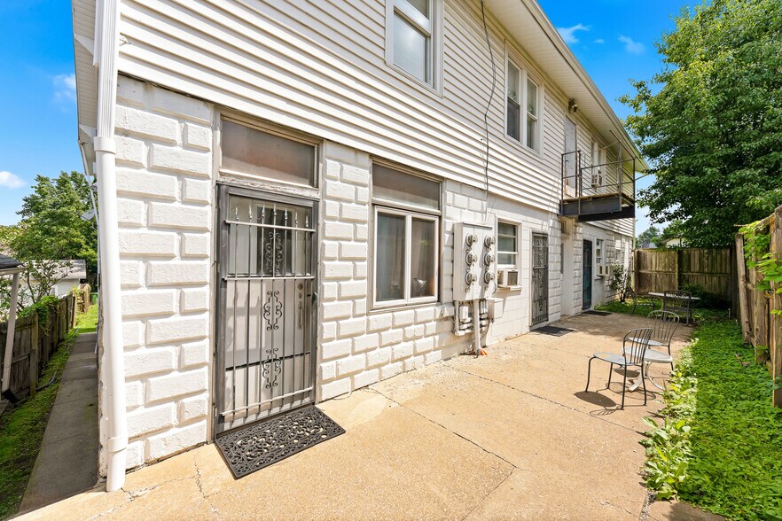 More Photos Of 320 Watts St, Morgantown Apartments For Sale