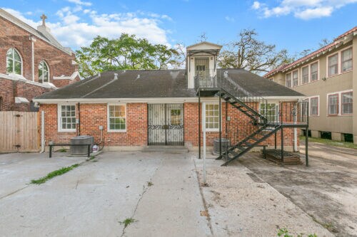More Photos Of 2520 Napoleon Ave, New Orleans Medical For Sale