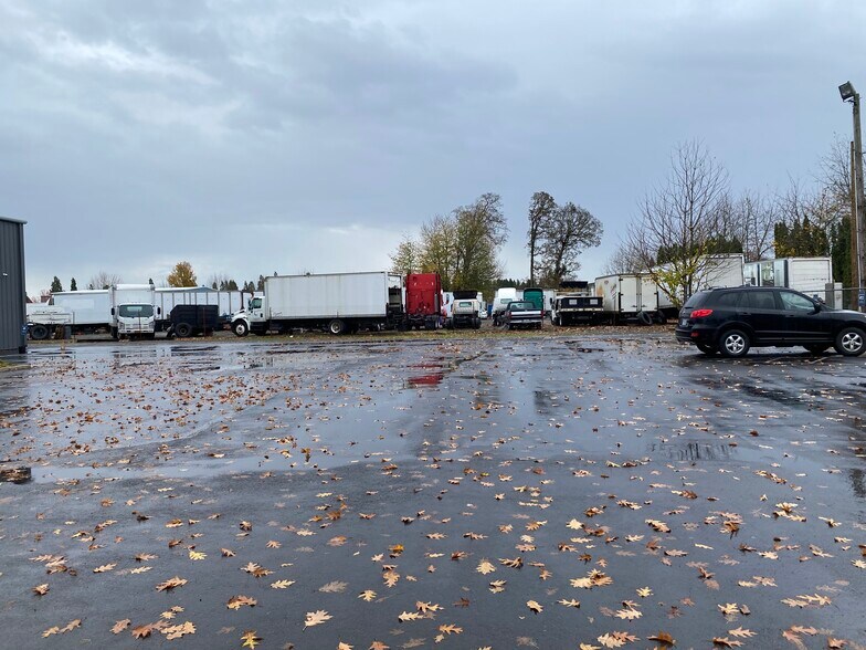 More Photos Of 1385 Industrial Ave, Woodburn Warehouse For Lease