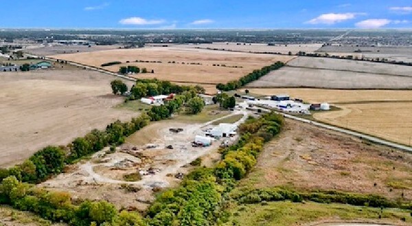 More Photos Of 3612 W Bloomington Rd, Champaign Truck Terminal For Sale