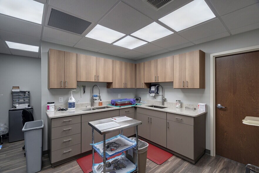 More Photos Of 195 King Ave, Athens Medical For Lease