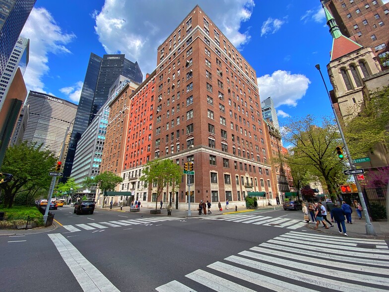 More Photos Of 67 Park Ave, New York Apartments For Sale