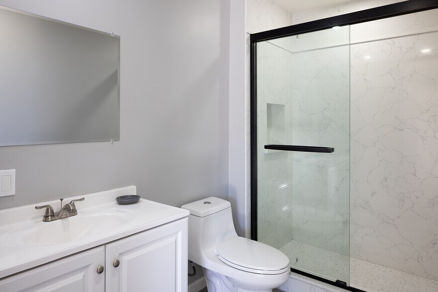 More Photos Of 7550-7552 Sandholdt Rd, Moss Landing Specialty For Sale