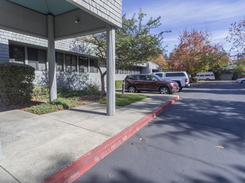 More Photos Of 2448 Guerneville Rd, Santa Rosa Medical For Sale