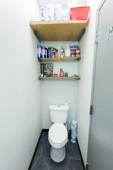 More Photos Of 1140 Kermit St, Plainview Restaurant For Sale