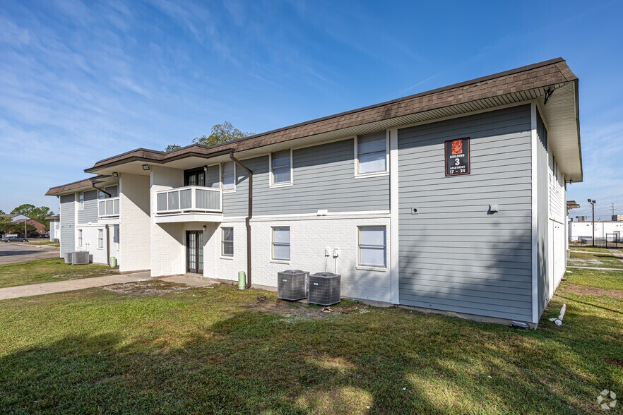 More Photos Of 4445 Alvin Dark Ave, Baton Rouge Apartments For Sale