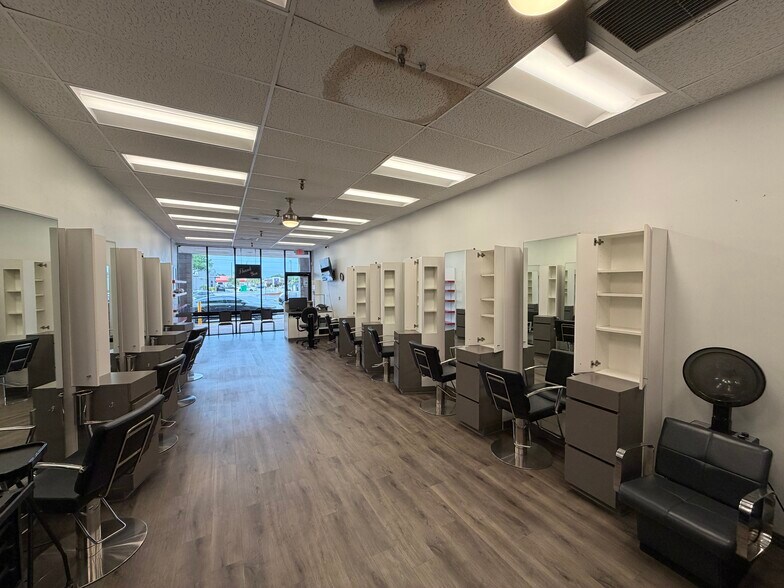 More Photos Of 7004 W Waters Ave, Tampa Storefront For Lease