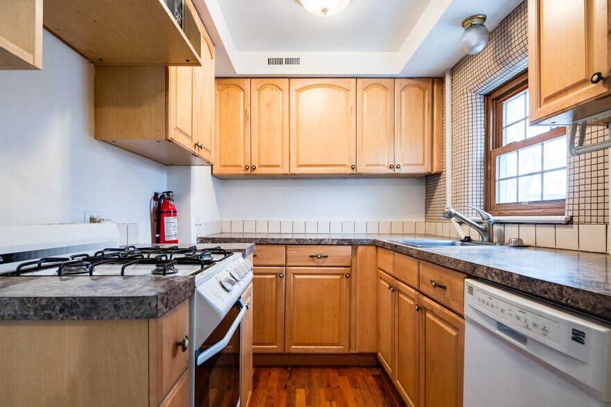 More Photos Of 127 N Pearl St, Denver Multifamily For Sale