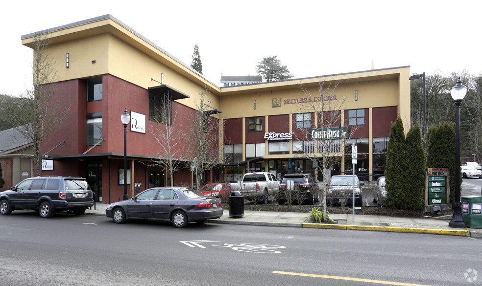 Primary Photo Of 900 Main St, Oregon City Storefront Retail Office For Lease