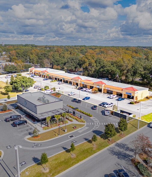More Photos Of 5624-5646 Woodbine Rd, Pace General Retail For Sale