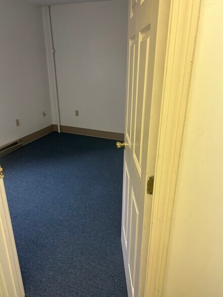 More Photos Of 50 King St, Torrington Office For Sale