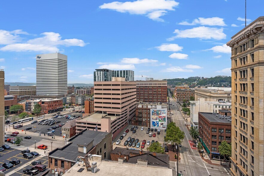 More Photos Of 817 Main St, Cincinnati Coworking Space