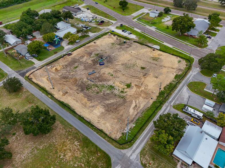 Primary Photo Of 564 E Brookins Ave, Eagle Lake Unknown For Lease