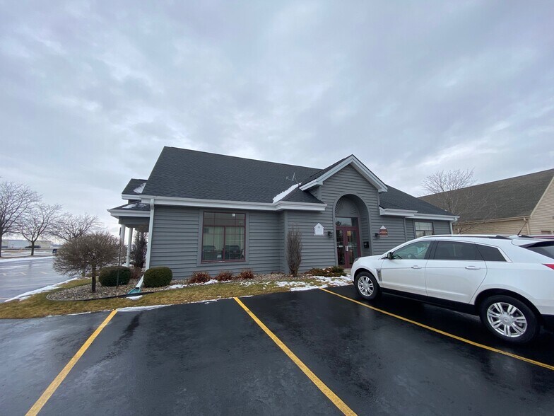 More Photos Of 885 Western Ave, Fond Du Lac Medical For Lease