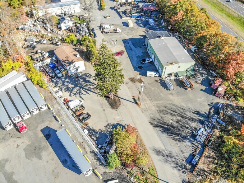 More Photos Of 25 Popes Ln, Danvers Flex For Sale