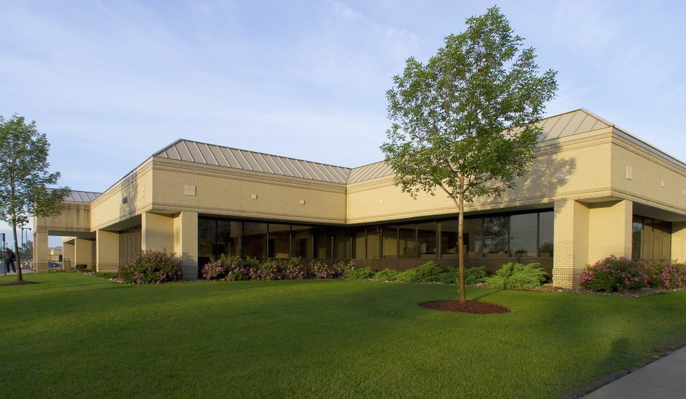 More Photos Of 1000 Republic Dr, Allen Park Research And Development For Lease