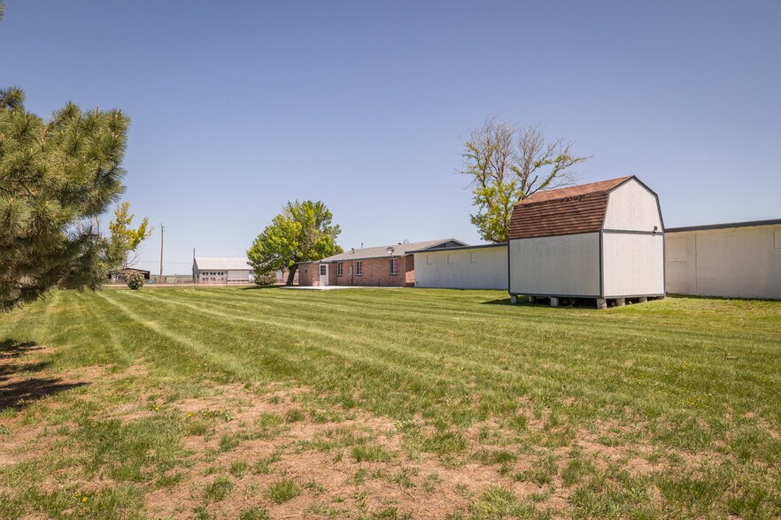 More Photos Of 914 W US Highway 30, Kimball Specialty For Sale