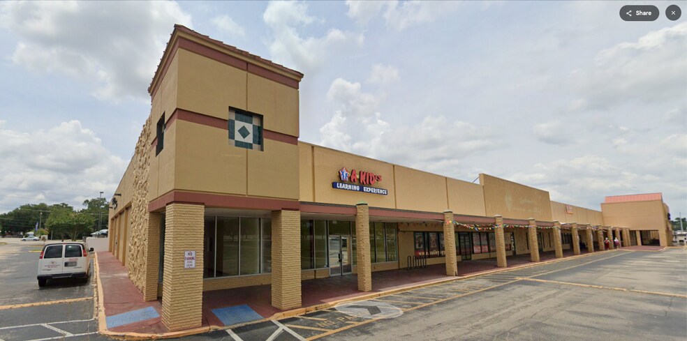 More Photos Of 7500-7544 Beach Blvd, Jacksonville Unknown For Lease