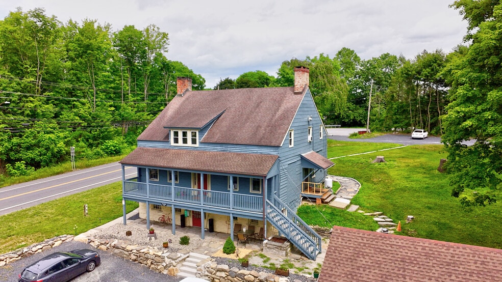More Photos Of 967 Little Britain Rd, New Windsor Township Freestanding For Sale