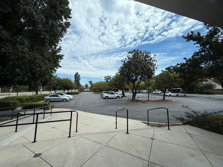 More Photos Of 660 N Diamond Bar Blvd, Diamond Bar Office For Sale