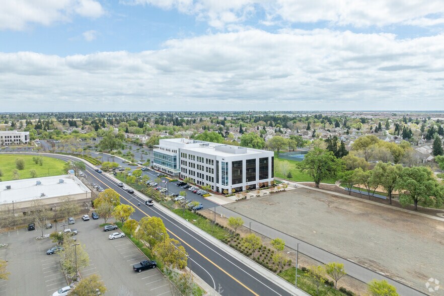 More Photos Of 8220 Longleaf Dr, Elk Grove Office For Lease