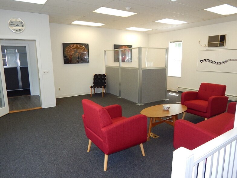 More Photos Of 22 Kent Road, Cornwall Bridge Loft Creative Space For Sale