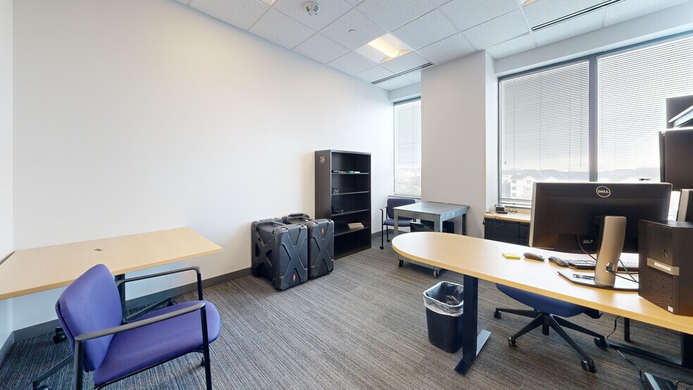 More Photos Of 13861 Sunrise Valley Dr, Herndon Office For Lease