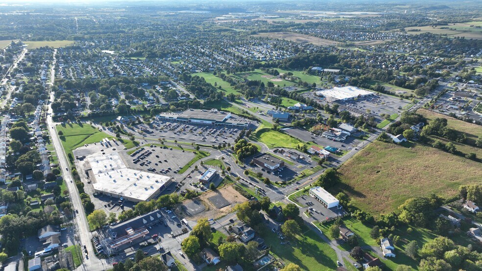 More Photos Of 1508 Sullivan Trl, Easton General Retail For Sale