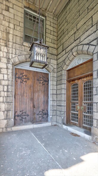 More Photos Of 520 S Main St, Geneva Religious Facility For Sale