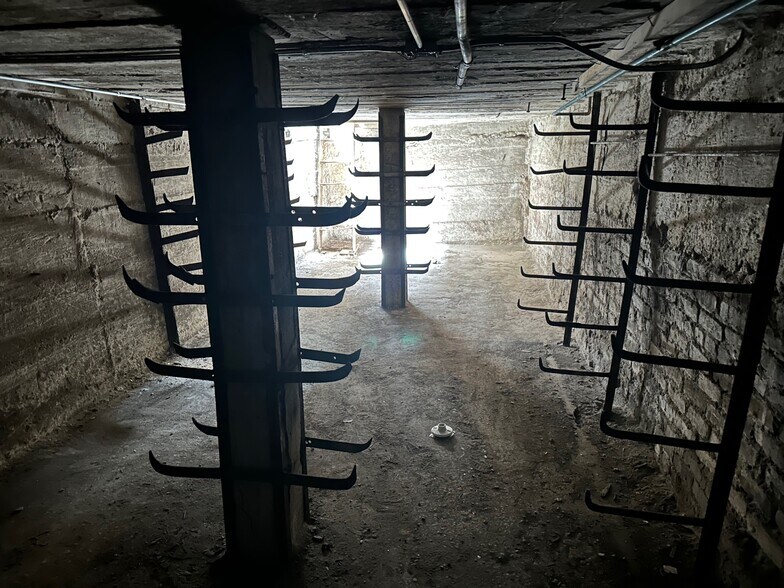 More Photos Of 1356 Harrison St, San Francisco Warehouse For Lease