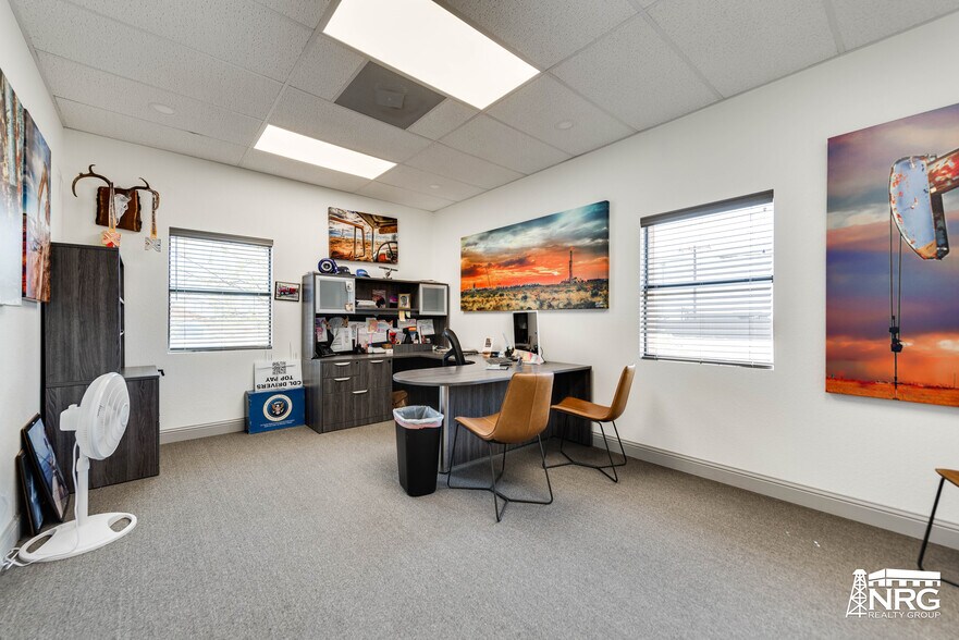 More Photos Of 4311 E County Road 45, Midland Manufacturing For Lease