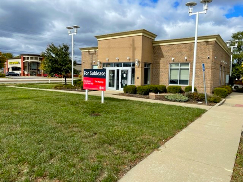 Primary Photo Of 5242 Rockville Rd, Indianapolis Bank For Lease